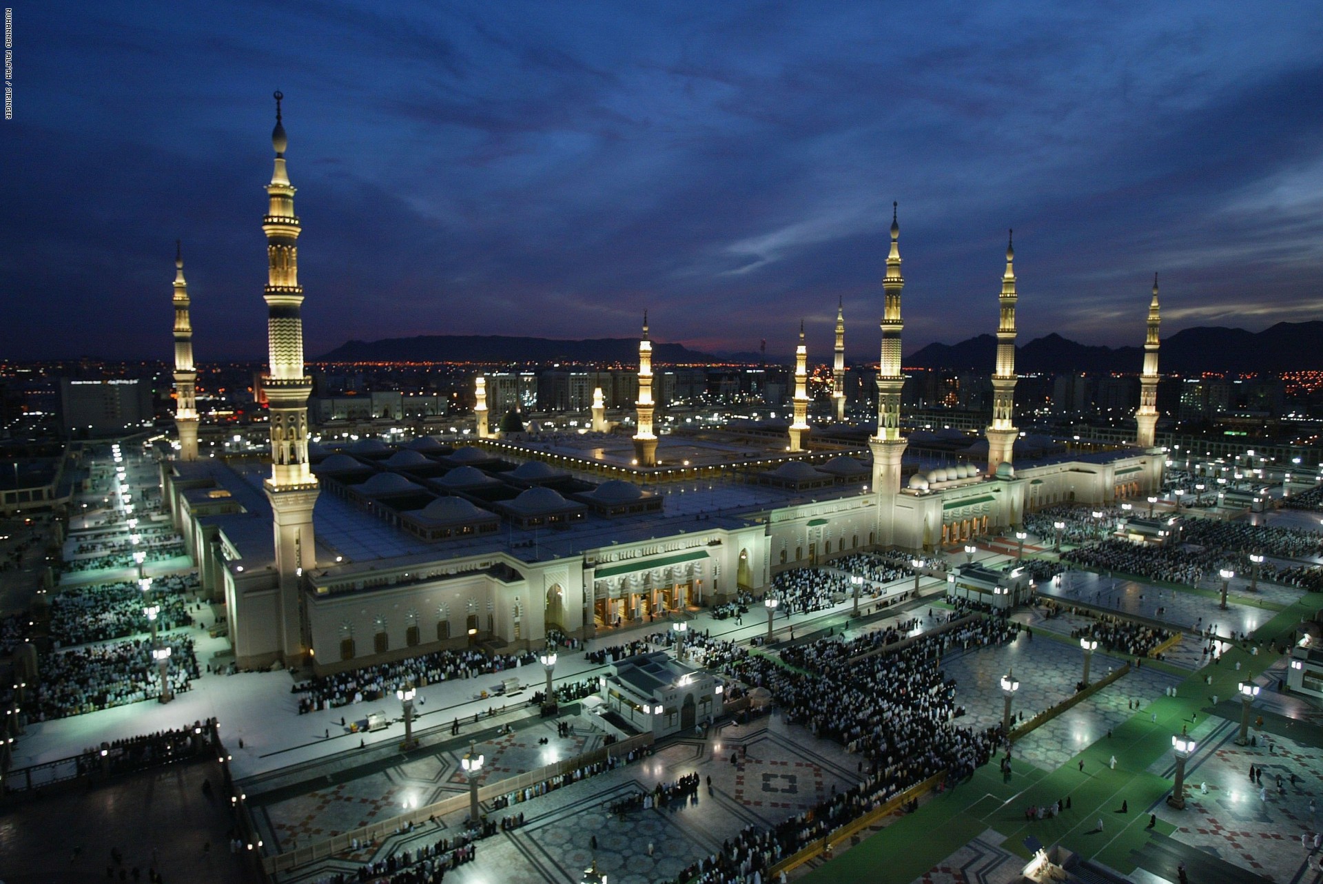 عاجل| السعودية تعلن إعادة تعليق الصلاة بالمساجد وتشديد الإجراءات الإحترازية 15 يوم بهذه المناطق