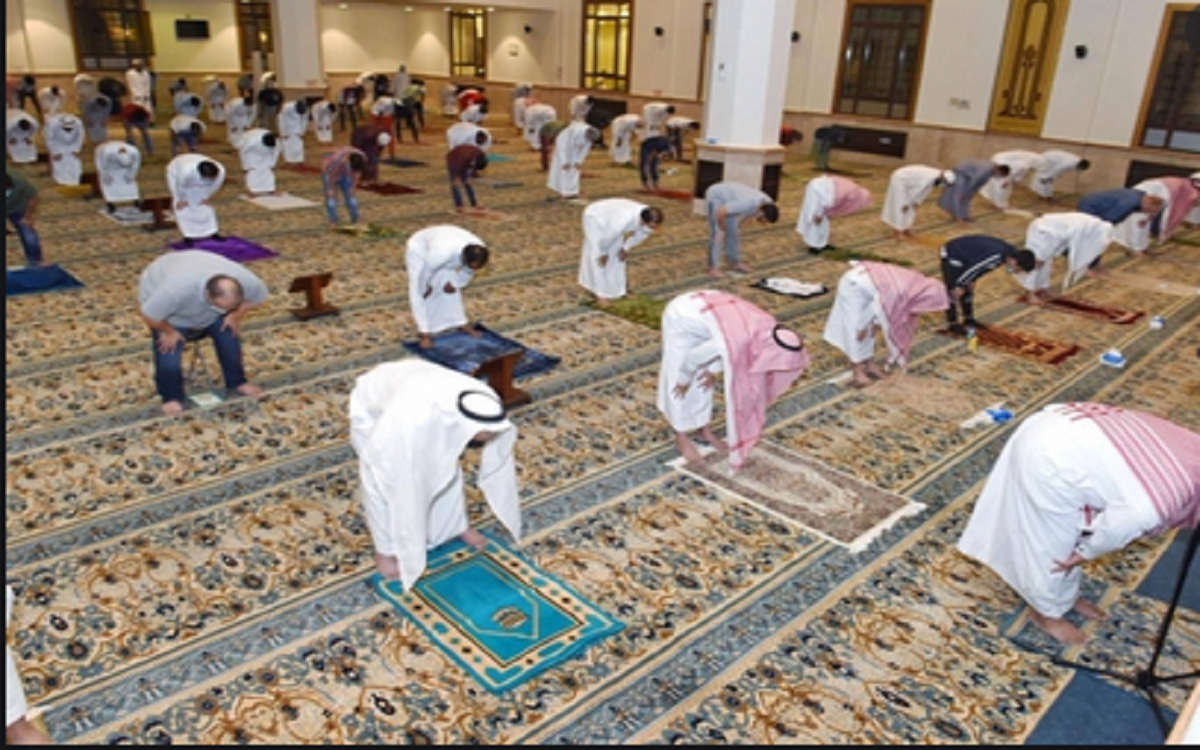 مركز الأزهر للفتوى يقدم 10 أحكام للمصلين قبل فتح المساجد في ظل أزمة كورونا