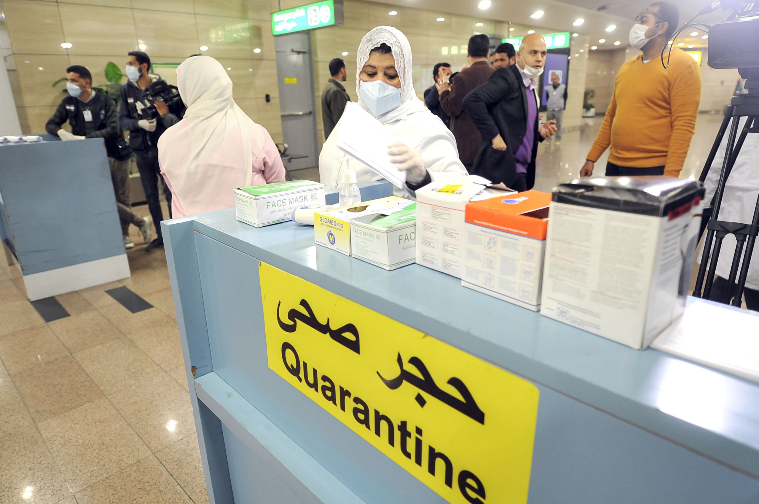 منظمة الصحة العالمية تُعلن أسباب “قفزة” إصابات فيروس كورونا في الشرق الأوسط مؤخراً