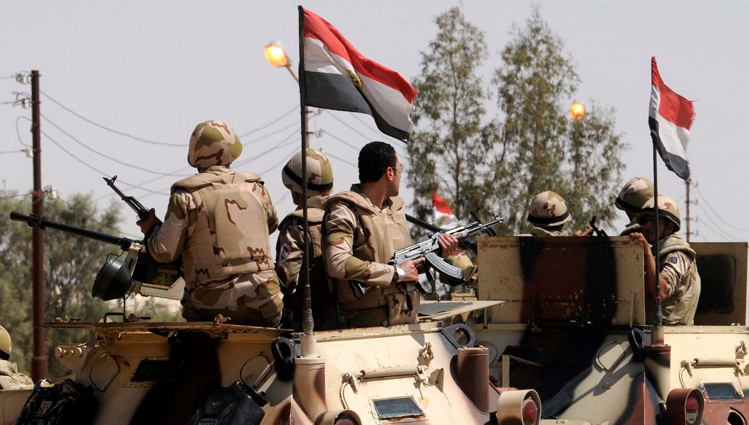 عاجل| القوات المسلحة تصدر بياناً منذ قليل بتفاصيل إحباط عملية إرهابية في سيناء ومقتل 18 تكفيري وأعداد الشهداء والمصابين