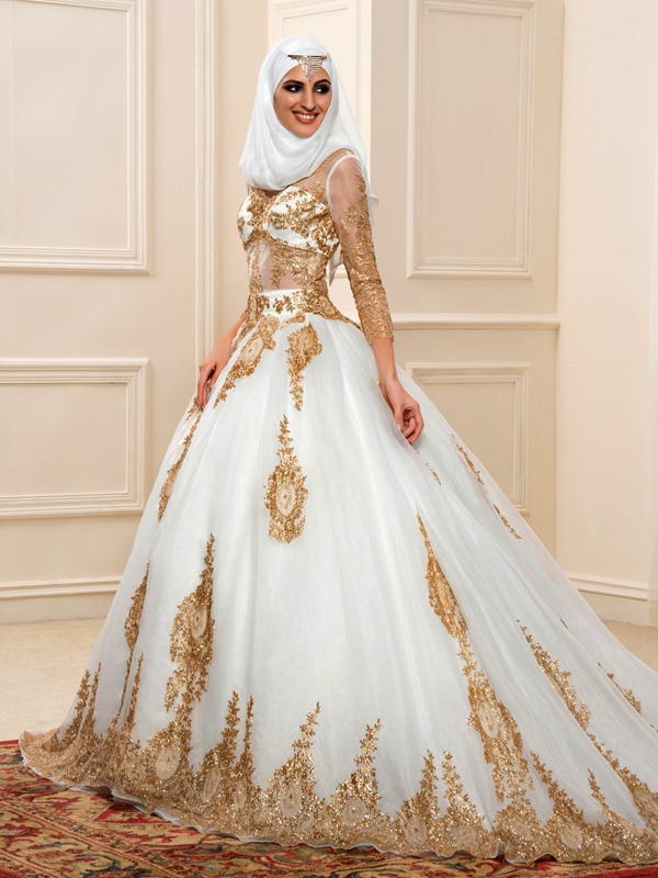 فساتين أفراح محجبات 2022 شاهدي أحدث تصميمات فساتين الزفاف التركية المحتشمة 6