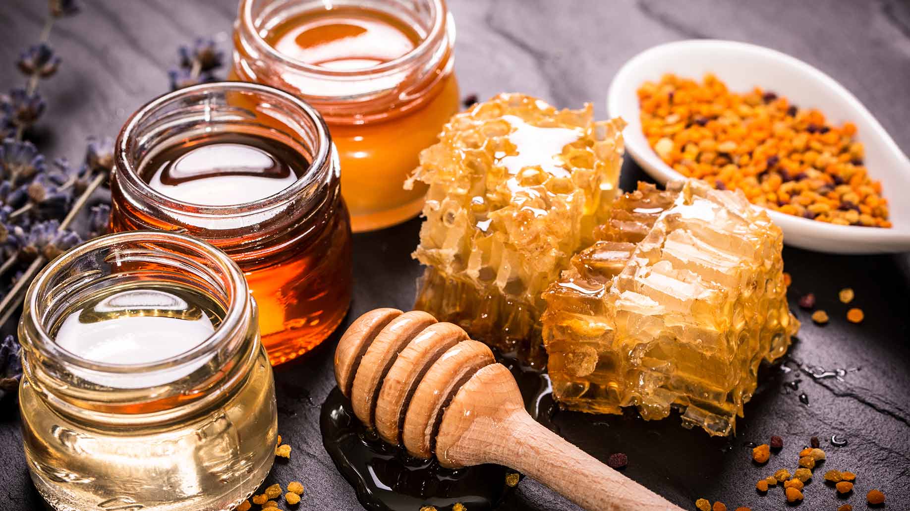 فوائد العسل في المرض والوقاية من الفيروسات وعلاج أمراض الجهاز الهضمي