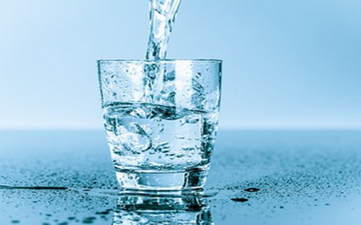 تعرف على 4 فوائد لشرب الماء على الريق