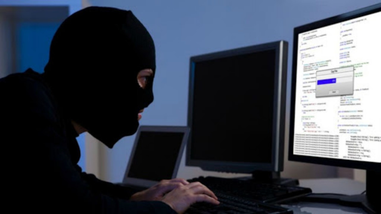 كيف تتجنب الجرائم الإلكترونية.. إليك 6 نصائح