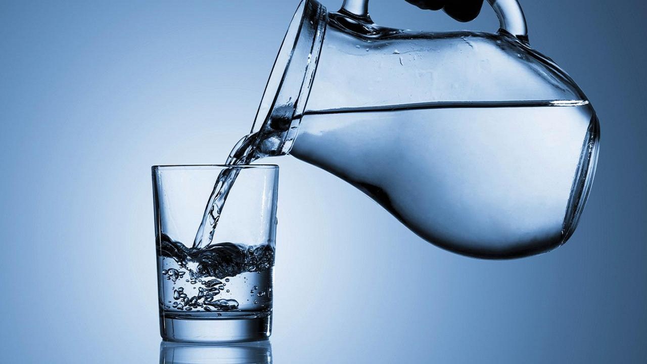 الطرق الصحيحة لشرب الماء حتى لا تتعرض لمخاطر صحية