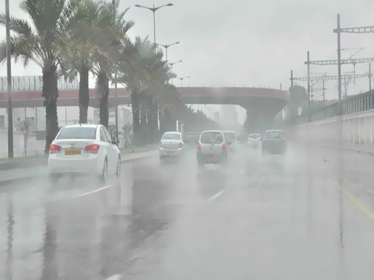 الأرصاد الجوية تحذر من طقس الأربعاء وتنشر خريطة تساقط الأمطار والحكومة ترفع حالة الطوارئ بالمحافظات