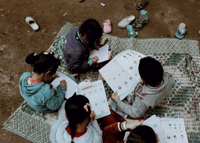 أصغر معلمة في مصر .. طفلة من الدقهلية تدرس لأبناء قريتها «صور» 4