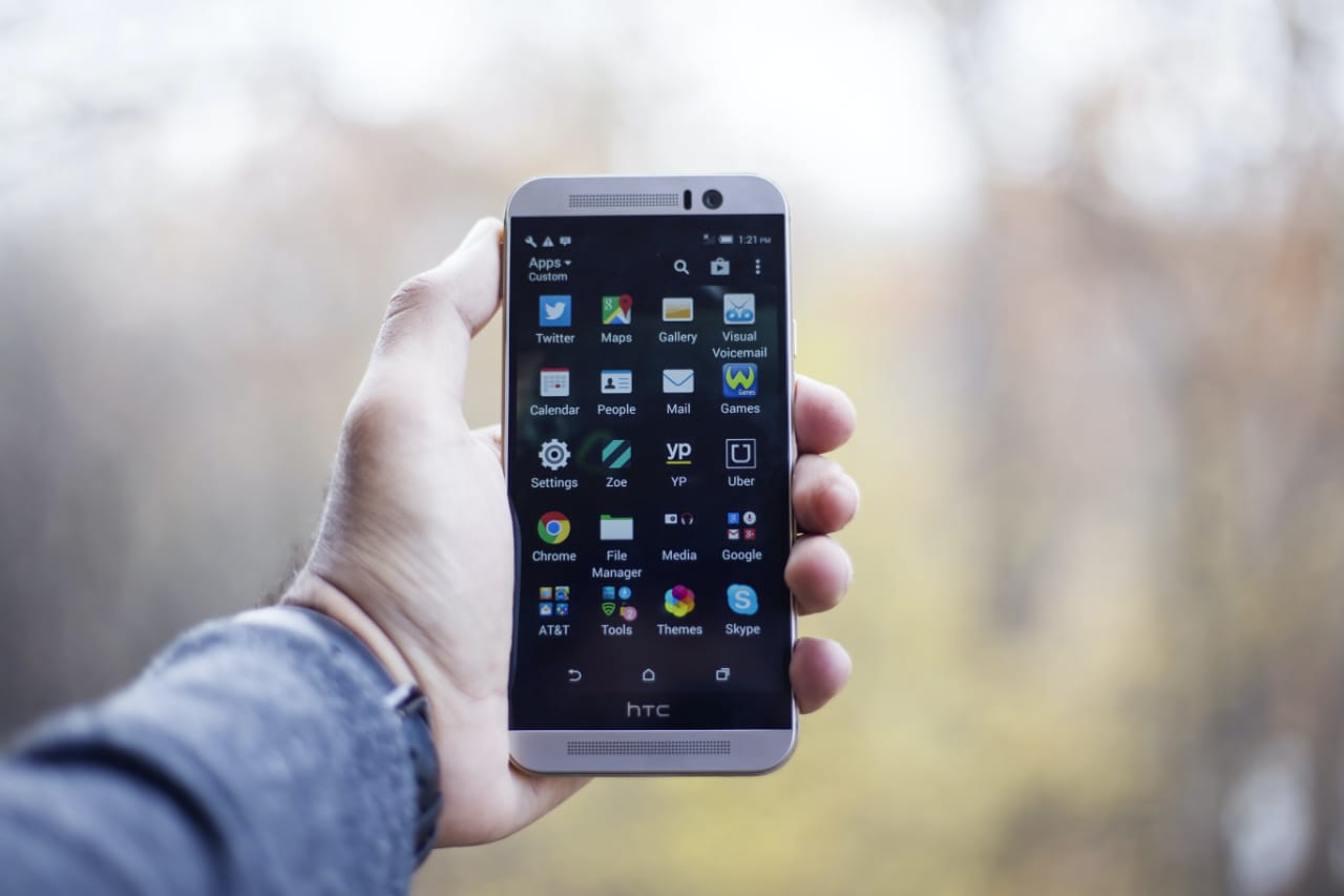 مراجعة هاتف HTC Aria من حيث المواصفات والمميزات والعيوب