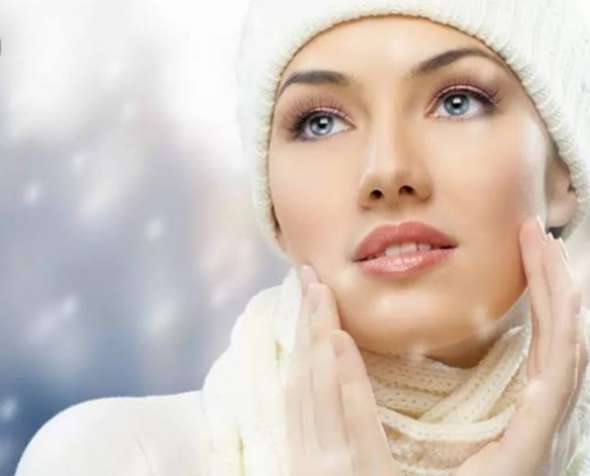 لا تتجاهليها أبداً.. 6 نصائح هامة لحماية بشرتك من جفاف الشتاء!