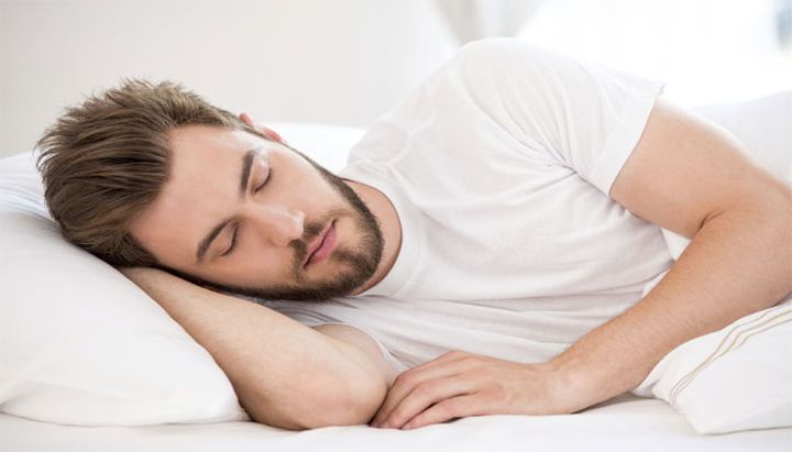 قلة النشاط والنوم المفرط.. عوامل وأسباب قد تهمك