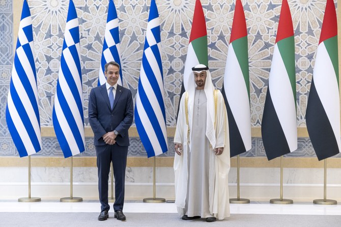 الإمارات واليونان توقعان مذكرة تفاهم لإنشاء مبادرة استثمارية بقيمة 4.2 مليار دولار