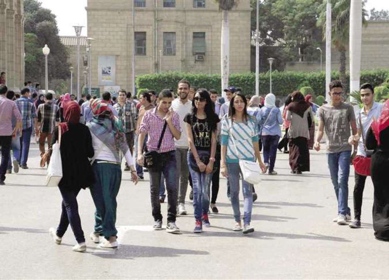 وزارة التعليم العالي تكشف حقيقة منع الاختلاط في الجامعات المصرية
