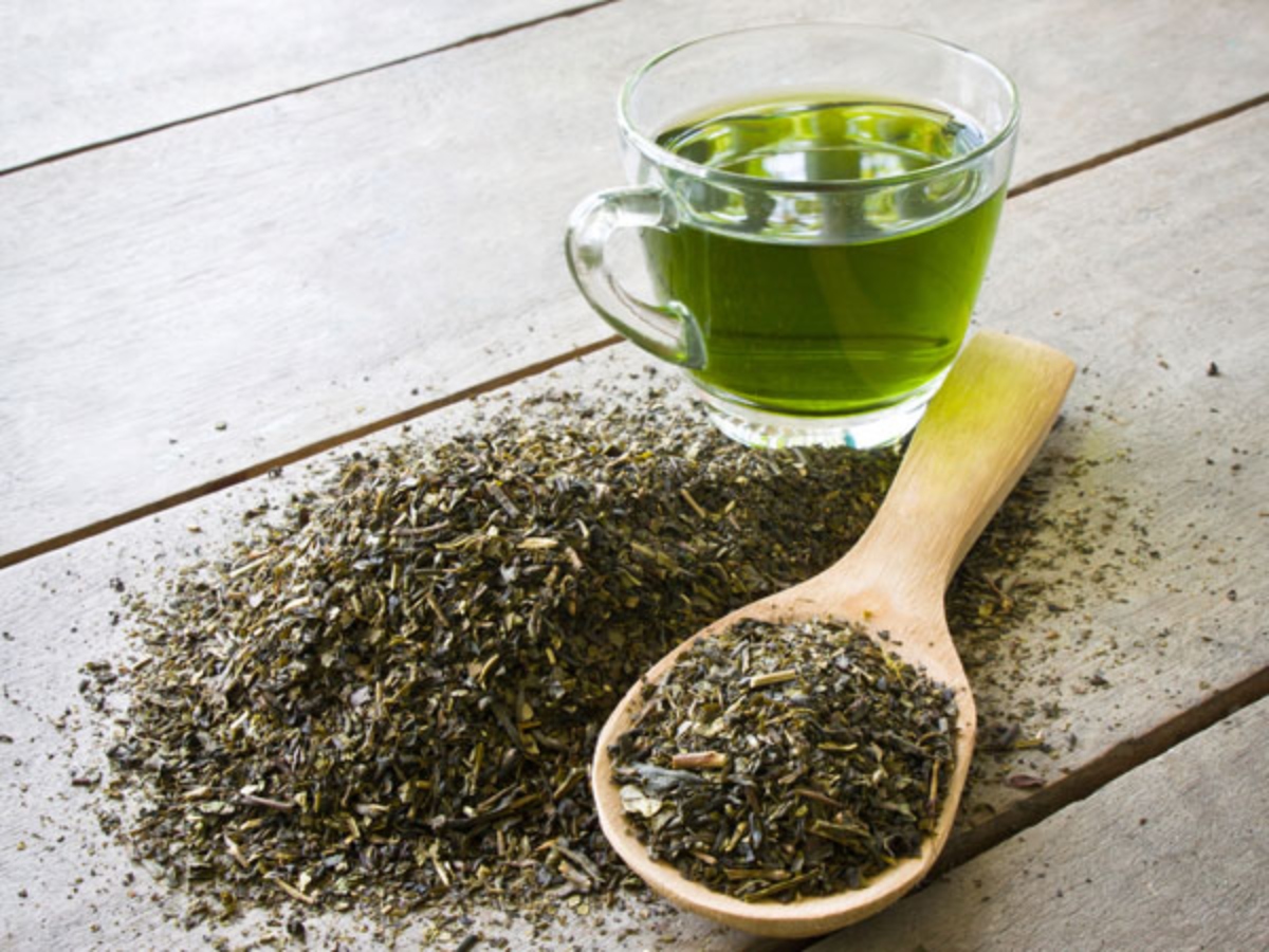 هل الشاي الأخضر مفيد لمشاكل المعدة؟