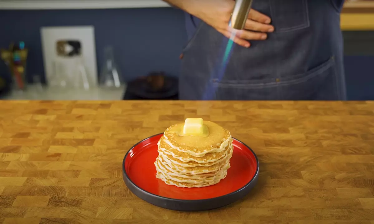 وصفة البان كيك سهلة وبسيطة مكتوبة بأكثر من طريقة ومكونات Pancakes 1