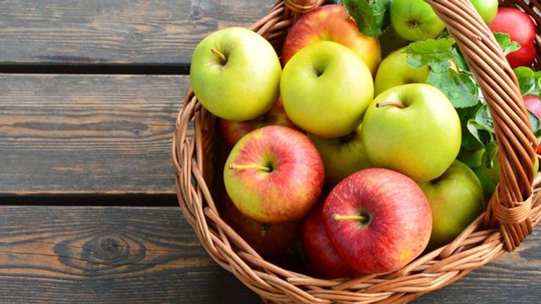 صحة الجسم تزدهر مع التفاح الأحمر.. كنز العناصر الغذائية والفوائد الصحية الجذابة 2