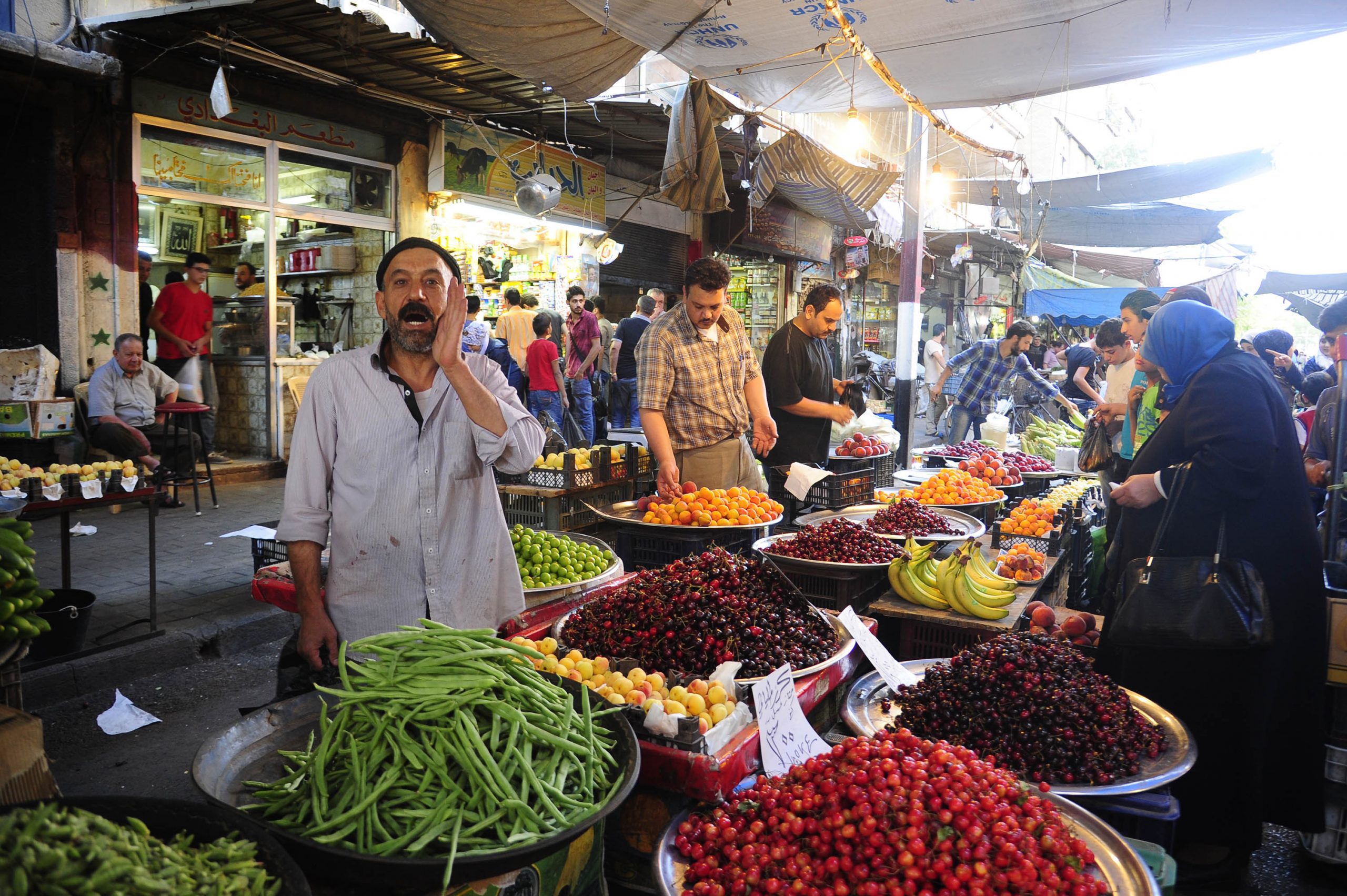 آخر أسعار الخضار والفاكهة اليوم في سوق العبور الأسعار في متناول الجميع الحق اشتري لرمضان