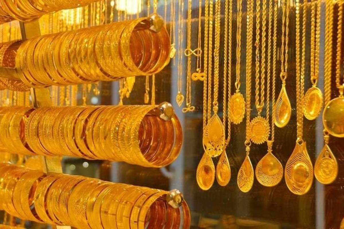 متجاوزًا 2130 جنيه للجرام بالمصنعية.. سعر الذهب اليوم بداية التعاملات السبت 18 مارس