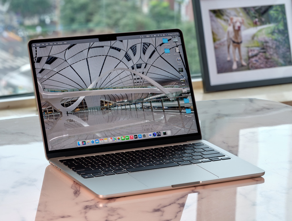الكمبيوتر المحمول Apple MacBook Air مقاس 13 يحصل على دعم تقنية Bluetooth 5.3   8