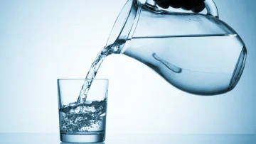 فوائد شرب الماء المذهلة لجسم الإنسان