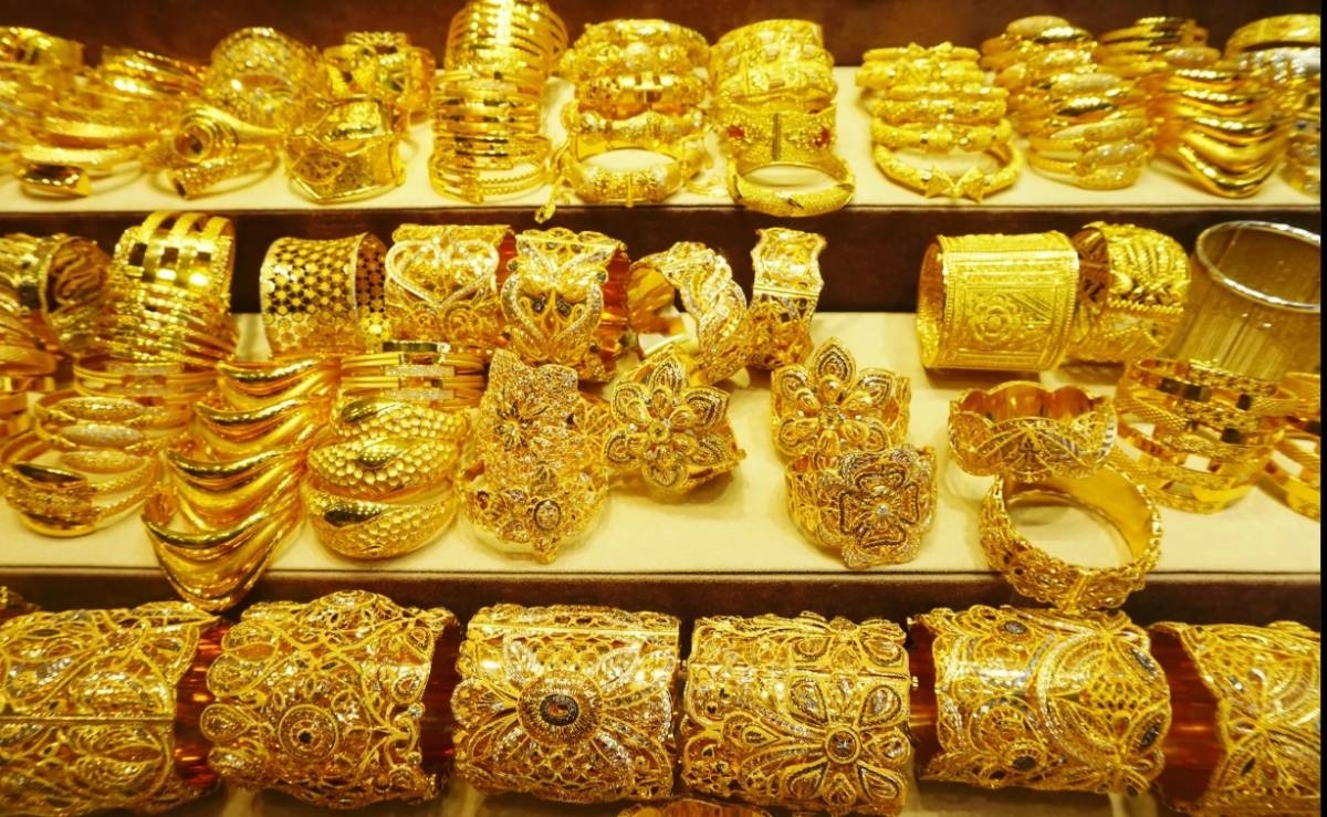 صعد عالميًا ويخسر سعر الذهب عيار 21 في مصر 15 جنيهًا مع بداية التعاملات اليوم