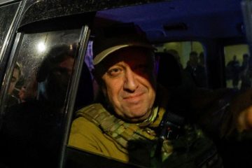 مقتل 10 أشخاص بتحطم طائرة خاصة شمالي موسكو وقائد فاغنر يفغيني بريجوزين مدرج في قائمة الركاب