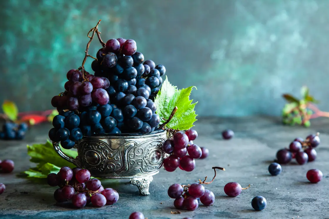 العنب فاكهة لذيذة تحمي كبار السن من فقدان البصر 2