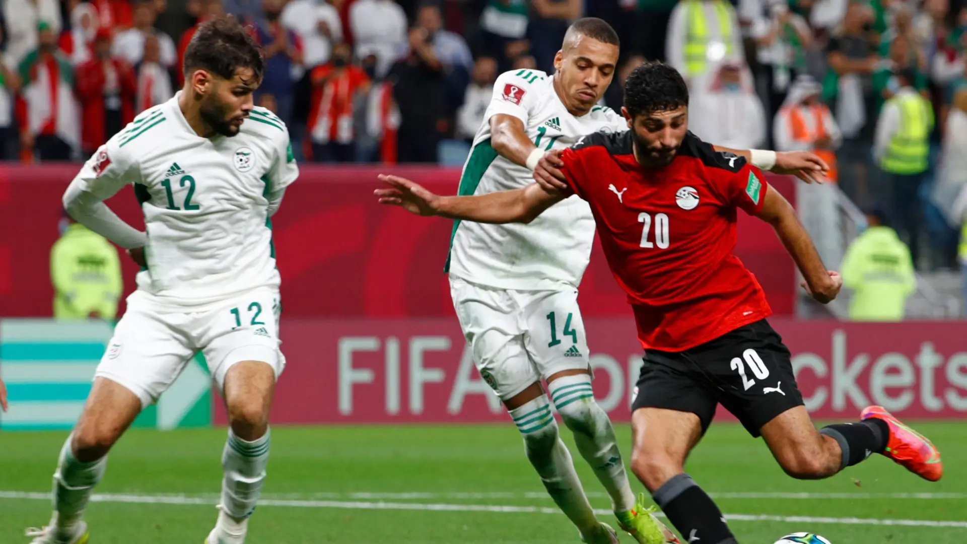 موعد مباراة مصر والجزائر الودية بدولة الإمارات والقنوات الناقلة والتشكيل 1
