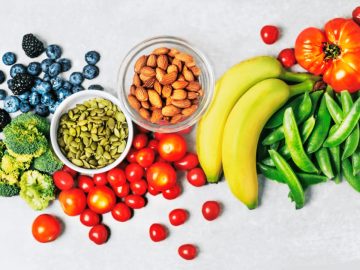 للنباتيين.. إليكم7 أطعمة غنية بالبروتين يمكنكم تضمينها في نظامكم الغذائي