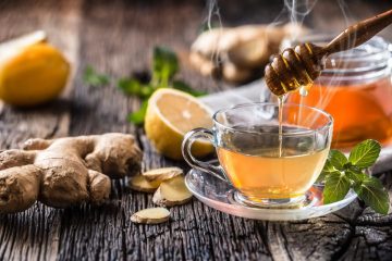 فوائد وشرح طريقة عمل شاي الزنجبيل بالعسل