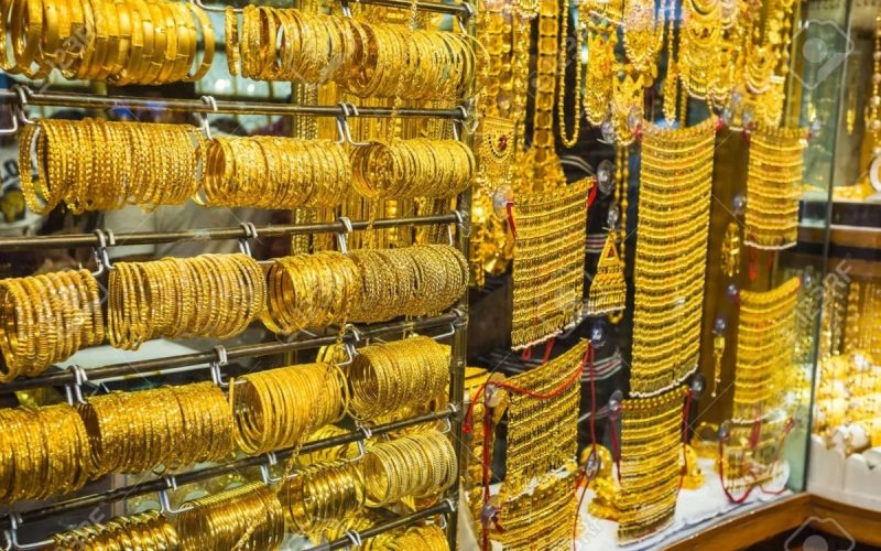 أسعار الذهب تهبط 160 جنيهاً في مصر: هل هذا انعكاس لأسعاره عالمياً؟