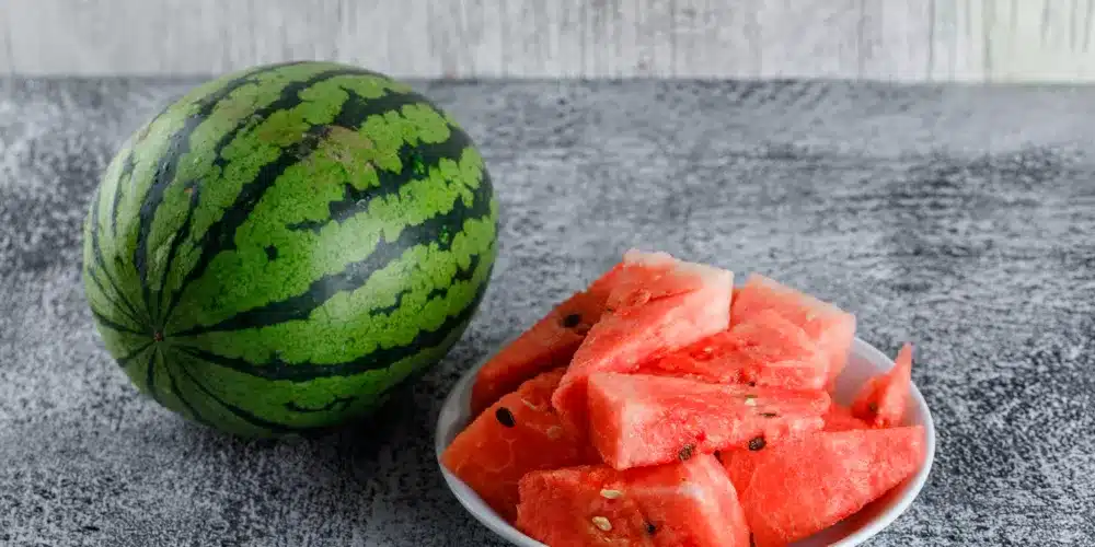 تعزيز المناعة وتحسين الهضم.. فوائد تناول البطيخ على الريق 3