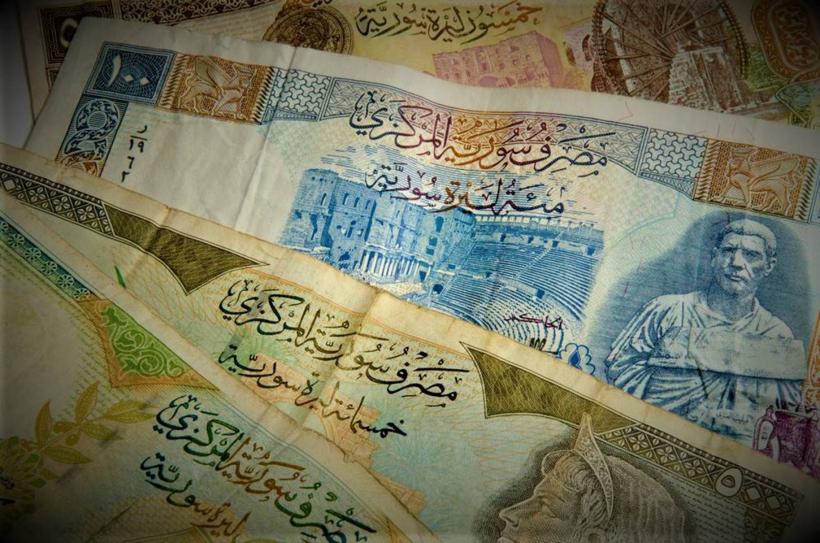 انتعاش غير متوقع .. تحديث جديد لسعر الليرة السورية مقابل الدولار اليوم 7 مارس 2025 وتحليل شامل لحركة الأسواق