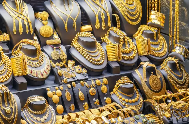 “عاجل ومثير” أسعار الذهب في سوريا اليوم السبت 19 أبريل.. تراجع ملحوظ في أسعار الذهب