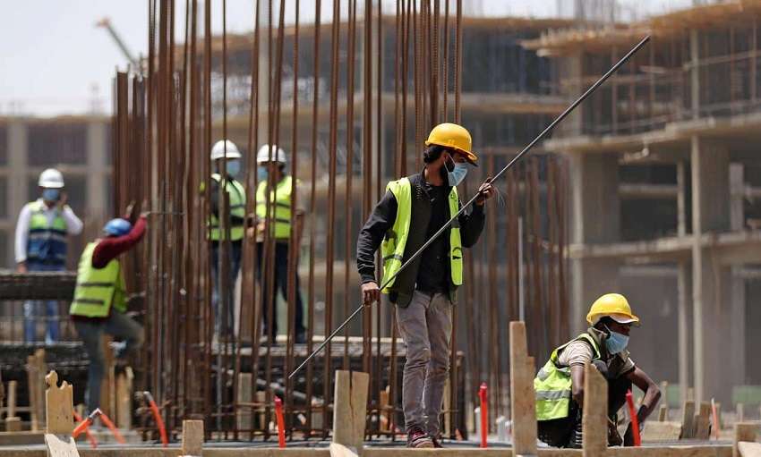 “اكتشف الآن” اشتراطات البناء المحدثة 2025.. عدد الأدوار المسموح بها رسميًا في المدن والقرى.