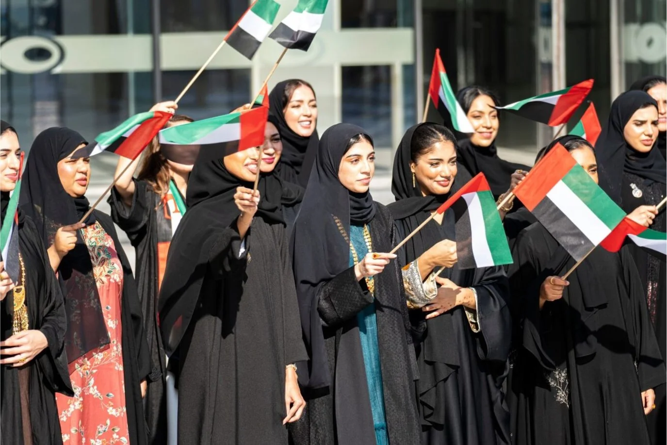 شعار يوم المرأة الإماراتية 2025.. ملهمة بخمسين عاماً من العطاء