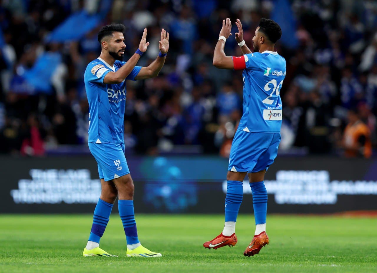 المثير للجدل.. من هو معلق مباراة الهلال والرياض اليوم في دوري روشن السعودي