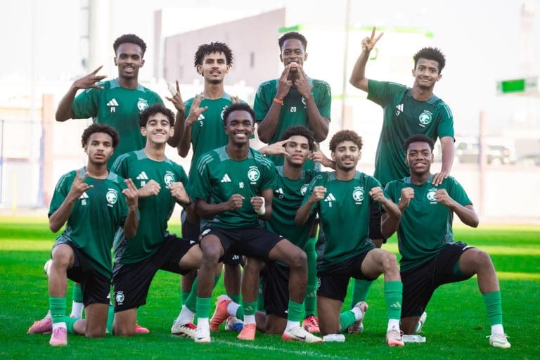 احصل على التردد الحصري لقناة السعودية الرياضية لنقل مباراة المنتخب السعودي للشباب ضد اليمن اليوم مجانًا